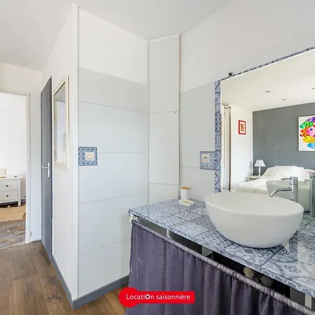 De Luxe A Angoulins, Piscine Privee, Jusqu'a 12 Personnes - Fr-1-535-55 *